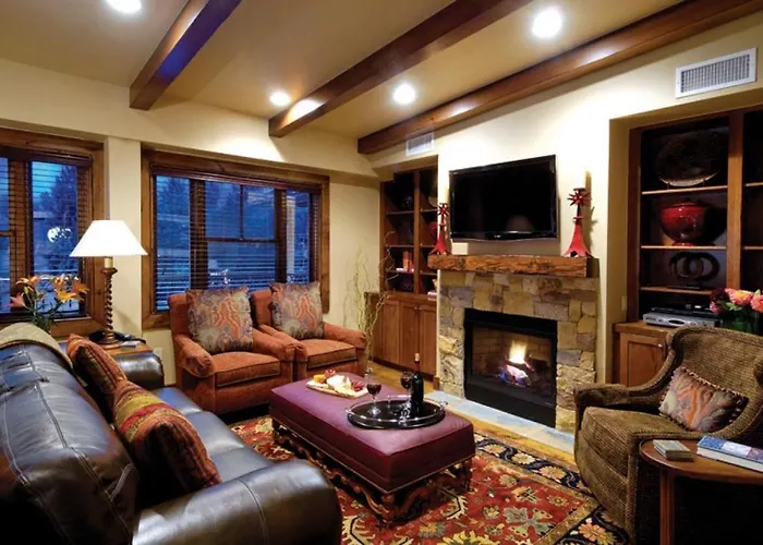 Innsbruck Aspen Deluxe Two-Bedroom Suite 1 W/ Hot Tub, Centrally Located